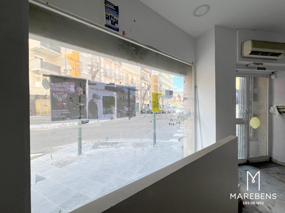 Local en venta en la Avenida Estanislau Figueres - 6/11