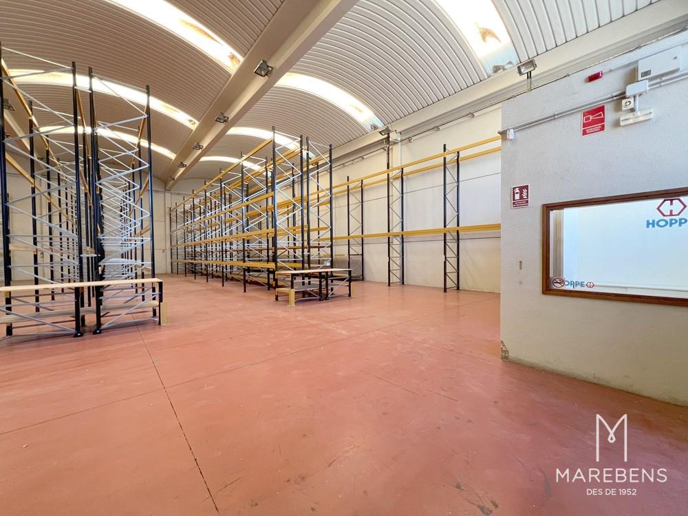 Nave en venta en la Carretera del Pla - 9/12
