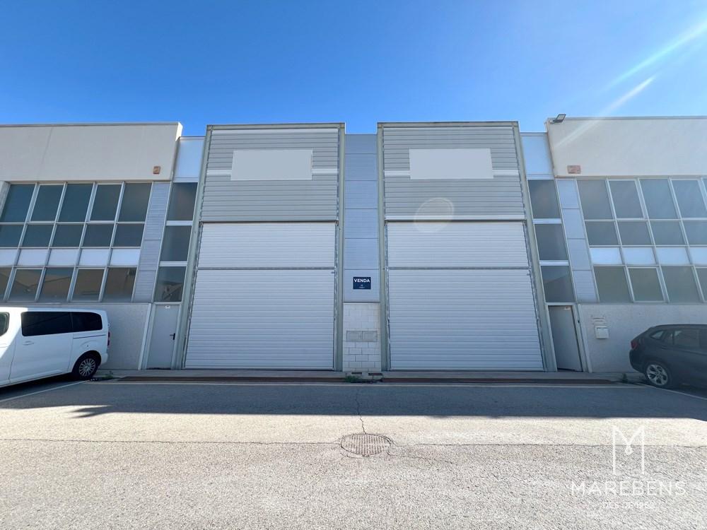 Nave en venta en la Carretera del Pla - 7/12