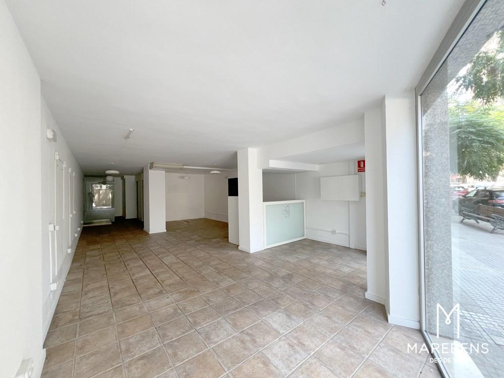 Local en venta en la Calle Baro IV Torres - 2/11