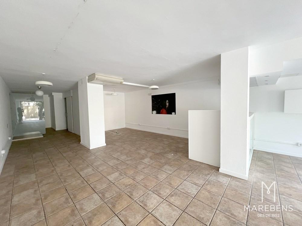 Local en venta en la Calle Baro IV Torres - 4/11