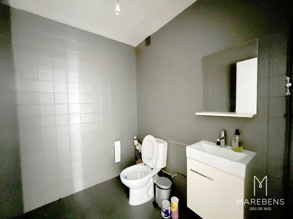 Local en venta en la Calle Baro IV Torres - 9/11
