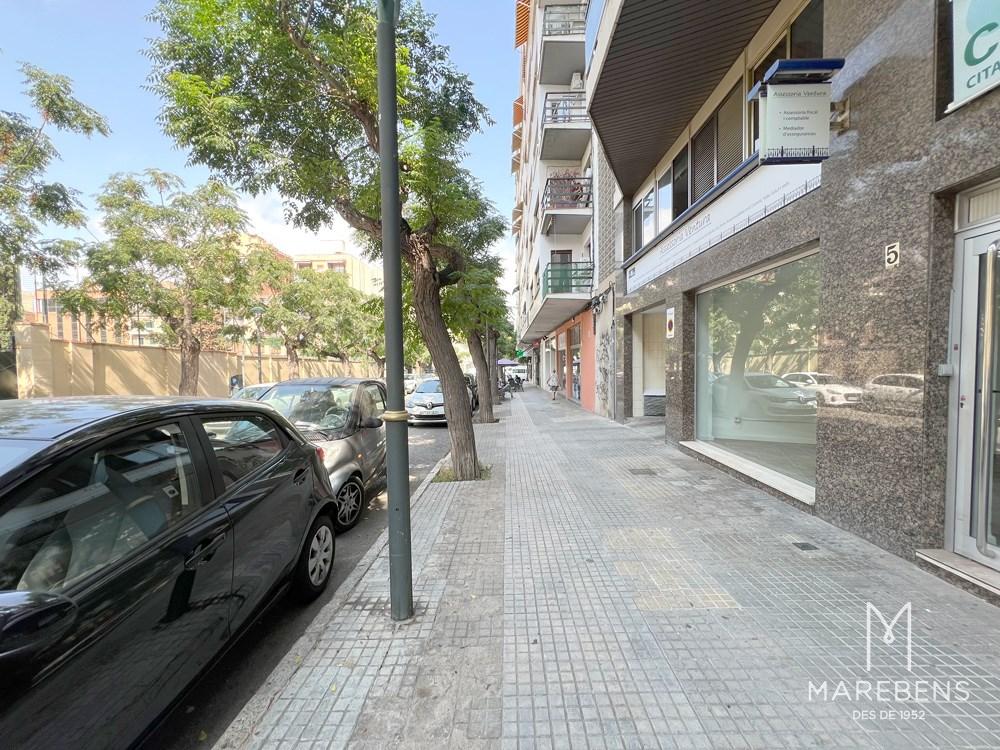 Local en venta en la Calle Baro IV Torres - 11/11