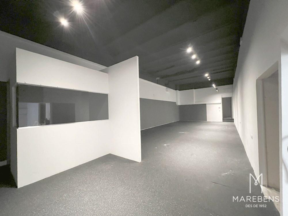Local en venta en el Carrer Reding - 5/17