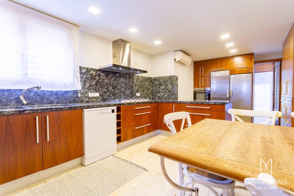 Casa en venda al Carrer Cavet - 13/67