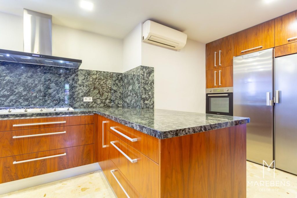 Casa en venda al Carrer Cavet - 16/67