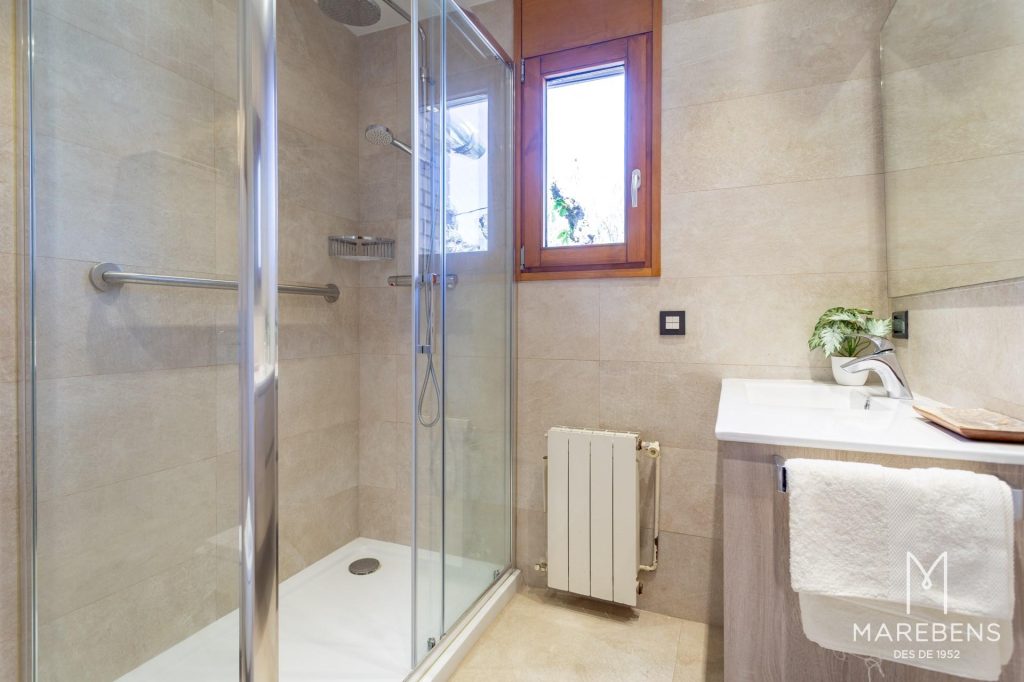 Casa en venda al Carrer Cavet - 23/67