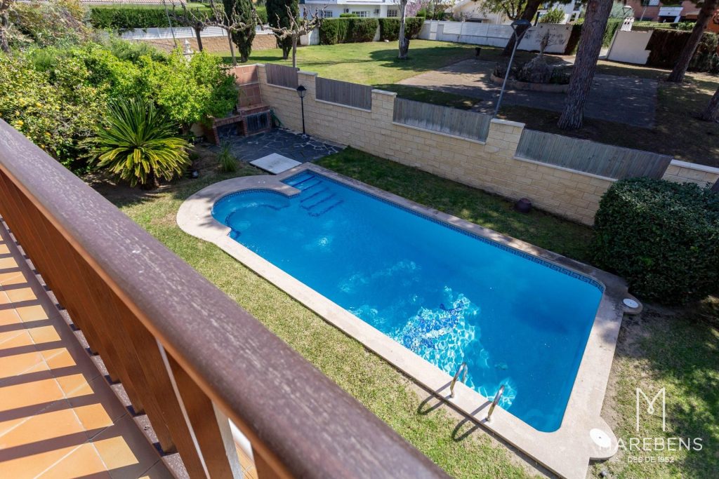 Casa en venda al Carrer Cavet - 62/67