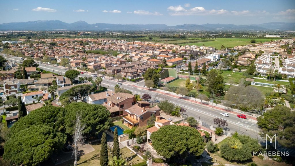 Casa en venda al Carrer Cavet - 63/67