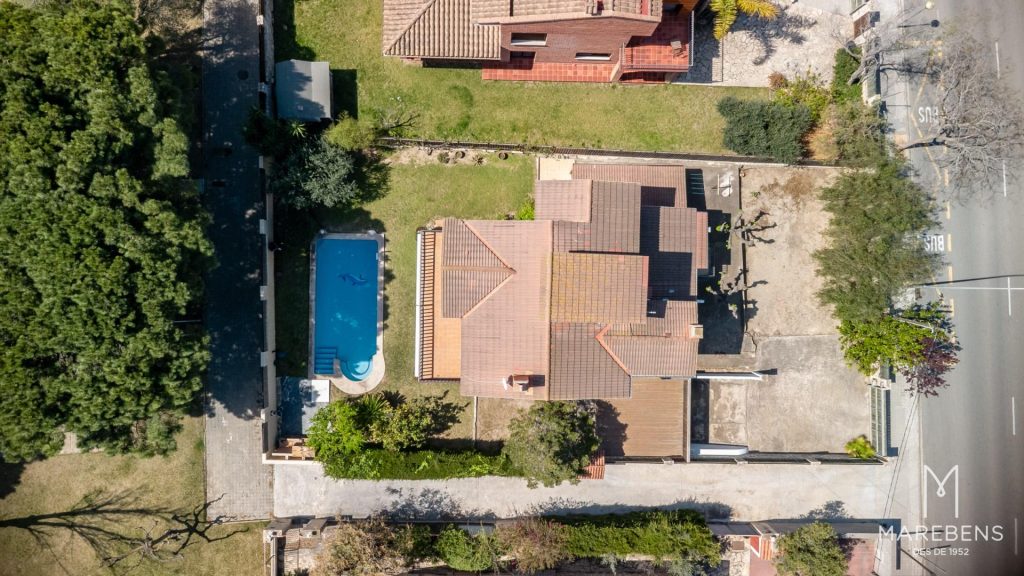 Casa en venda al Carrer Cavet - 66/67