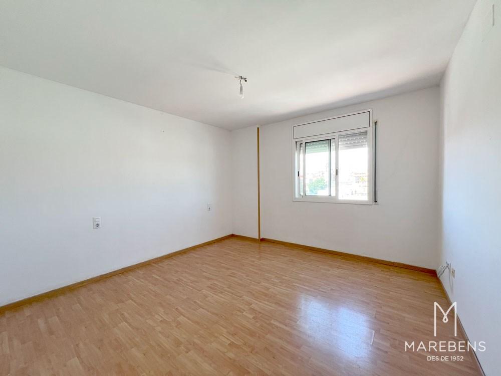 Piso en venta en la Calle de la Coma - 5/17