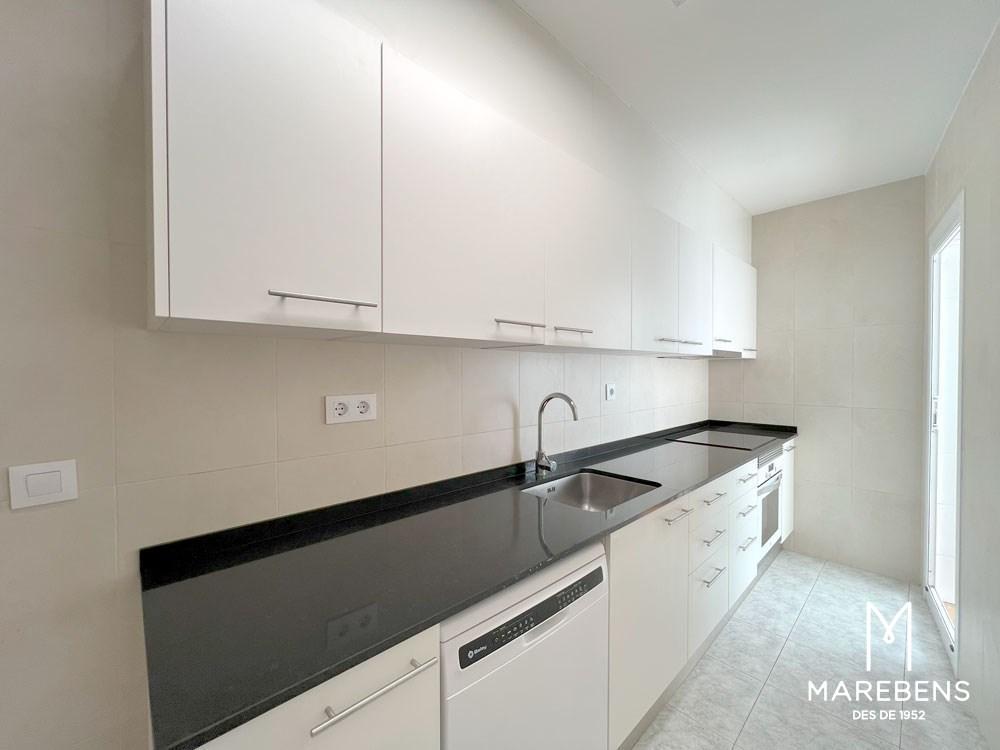 Piso en venta en la Calle de la Coma - 2/17