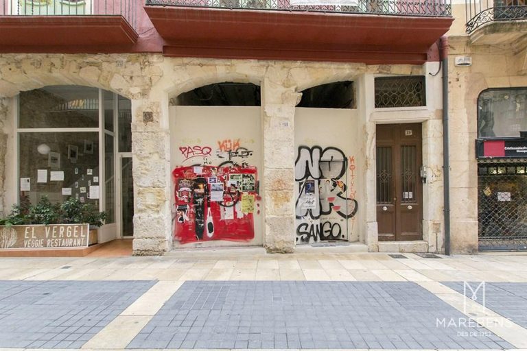 Es lloga local al Carrer Major