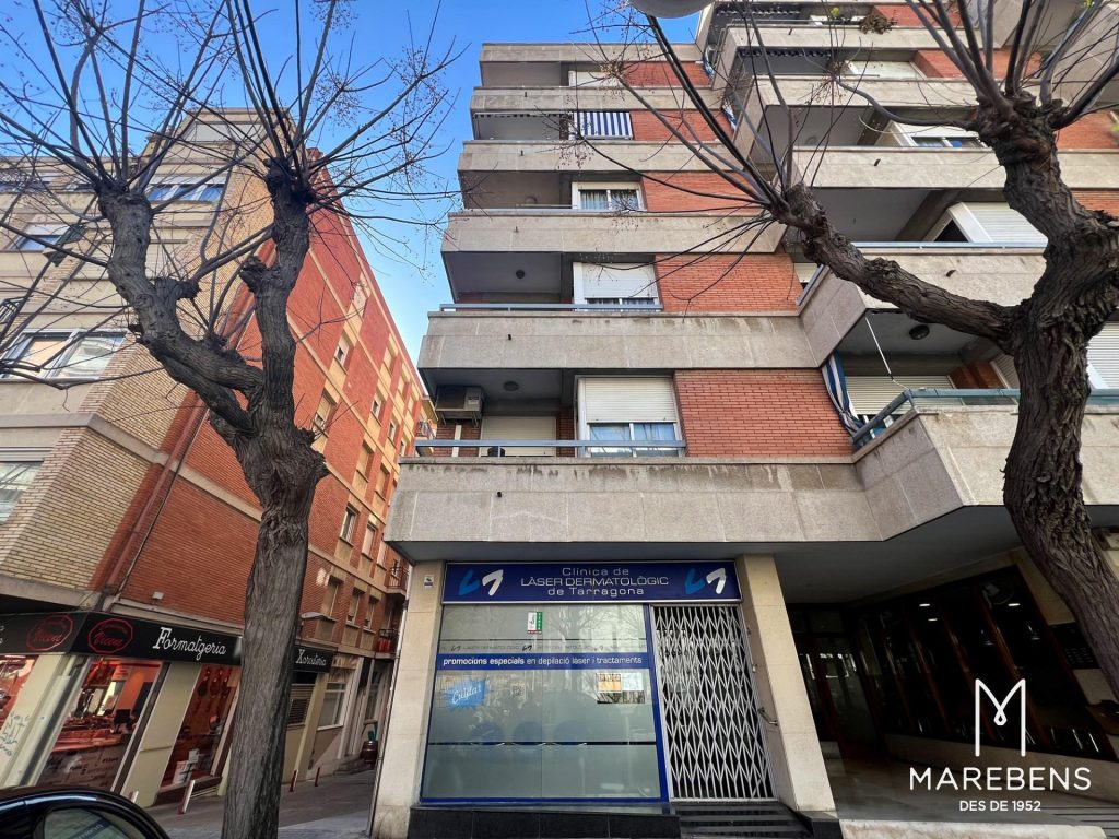 Local en venta en la Avenida Catalunya - 10/12
