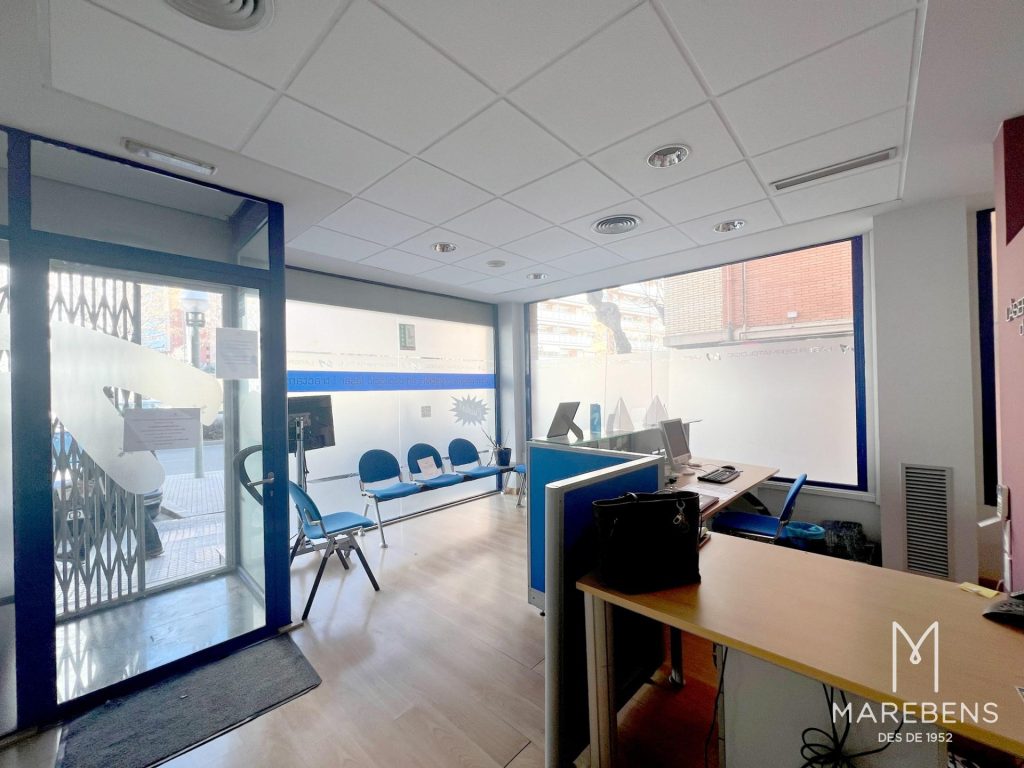 Local en venta en la Avenida Catalunya - 1/12