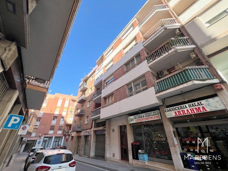 Piso en venta en la Calle Miralbosc