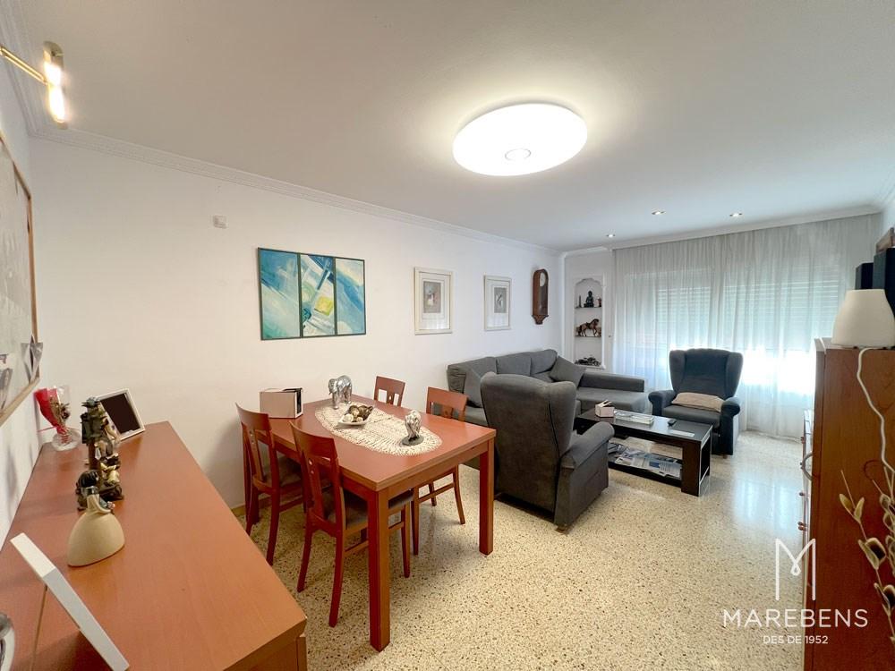Piso en venta en la Calle Miralbosc - 3/13