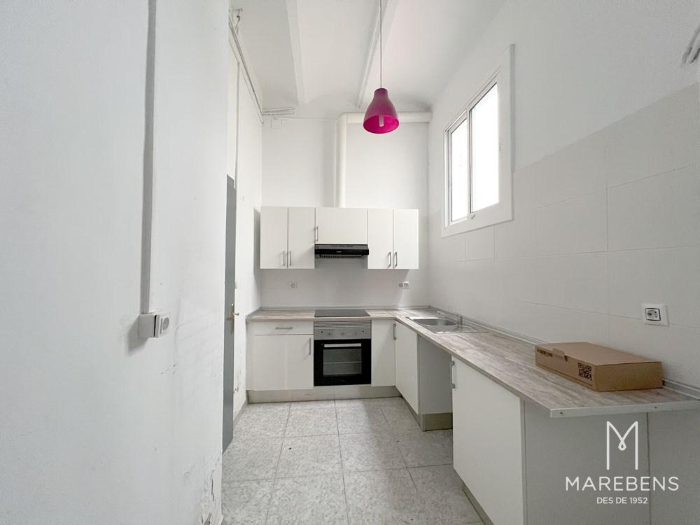 Edificio en venta en la Calle August - 7/25