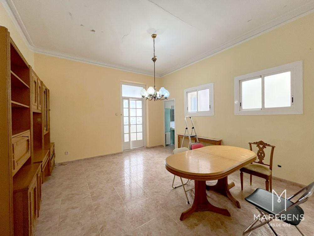 Edificio en venta en la Calle August - 16/25