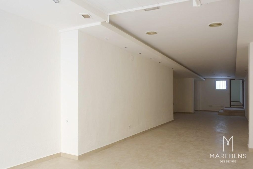 Local en venta para inversión en la Calle Reding - 3/8
