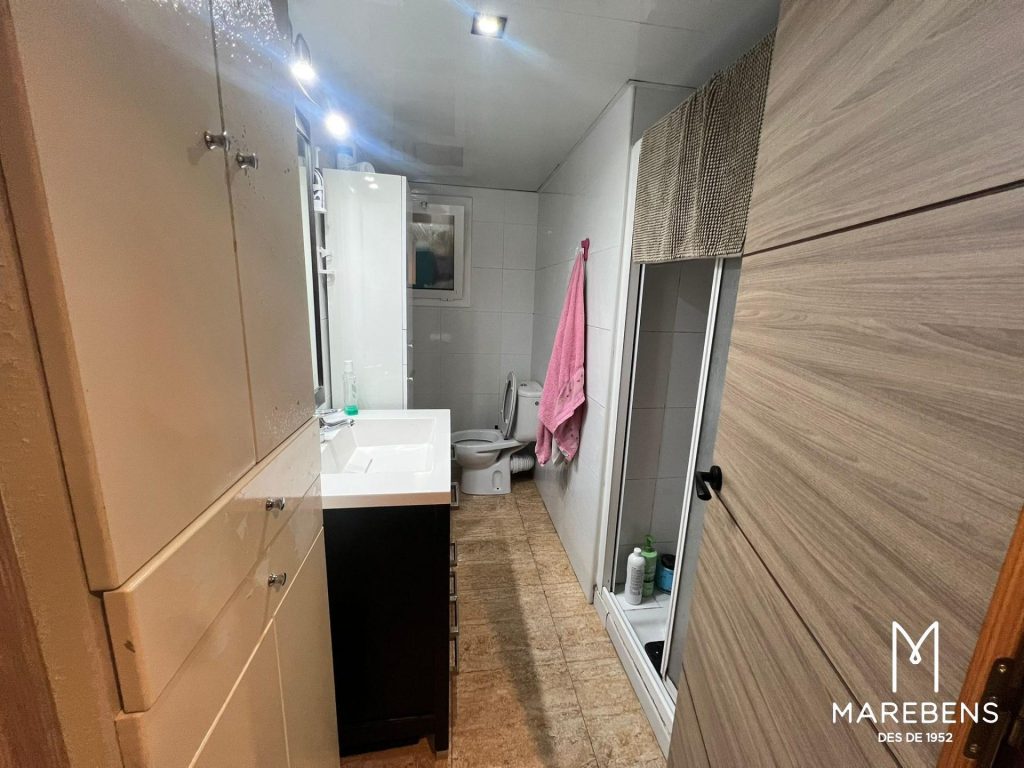 Piso en venta para inversión en la Avenida Montblanc - 12/13