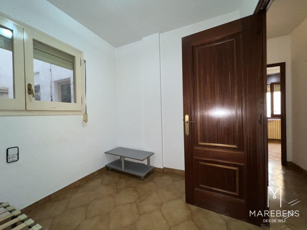Piso en venta en la Calle Jaume Huguet - 10/26