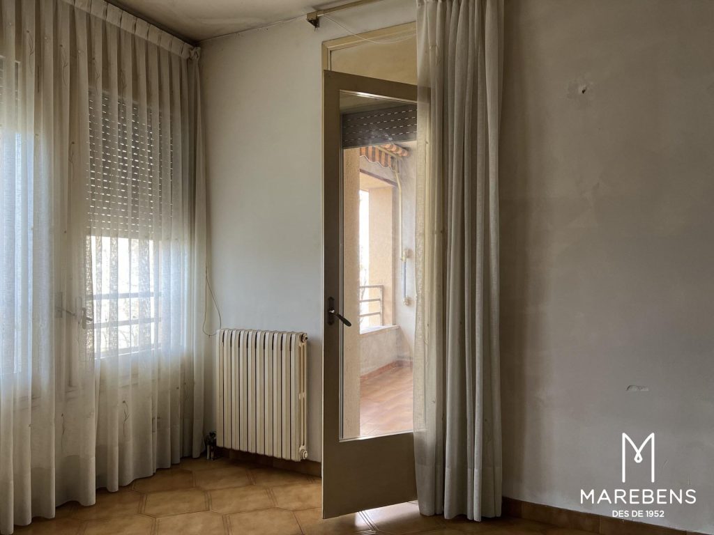 Piso en venta en la Calle Jaume Huguet - 24/26