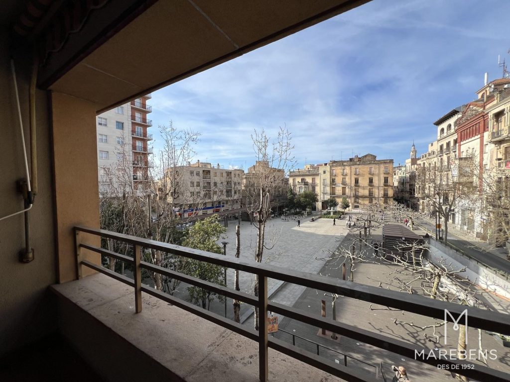 Piso en venta en la Calle Jaume Huguet - 3/26