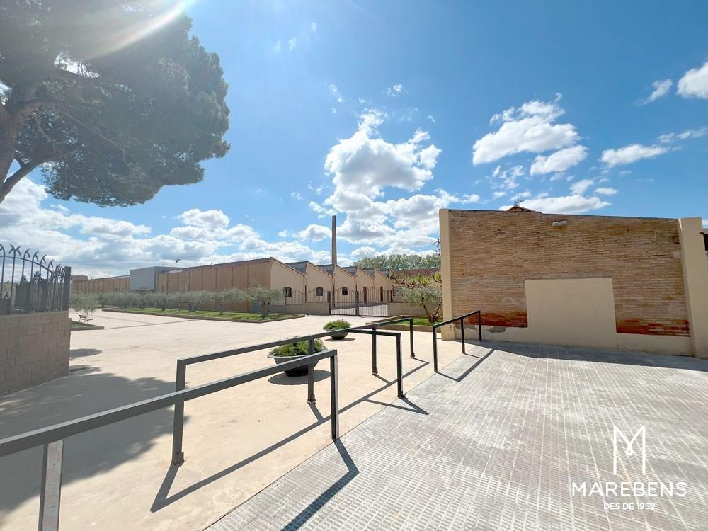 Dúplex en venta en la Calle Joan Trenchs - 4/8