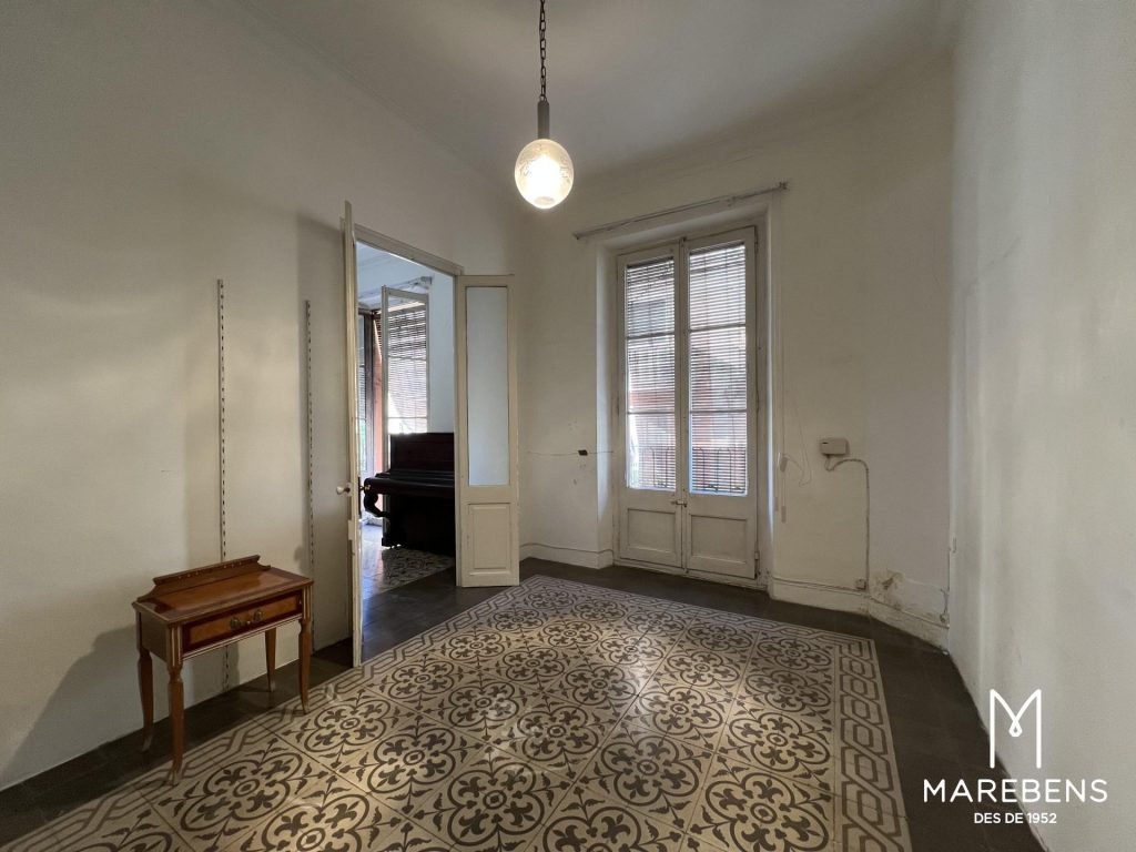 Edificio en venta en la Calle August - 21/25