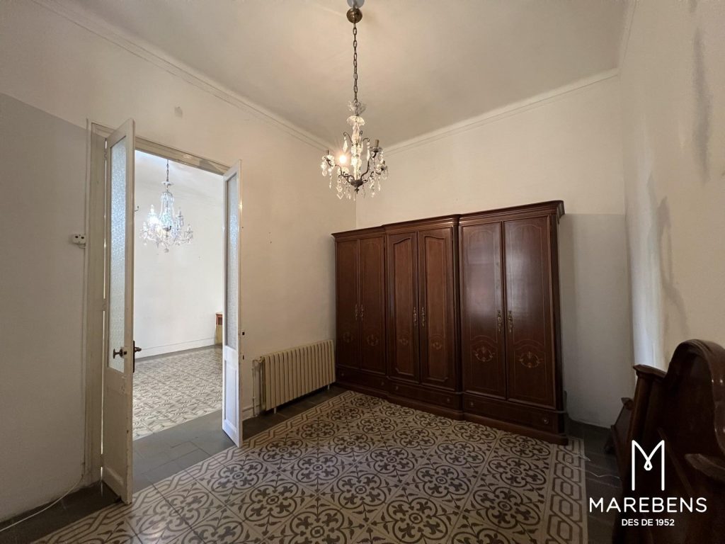 Edificio en venta en la Calle August - 22/25