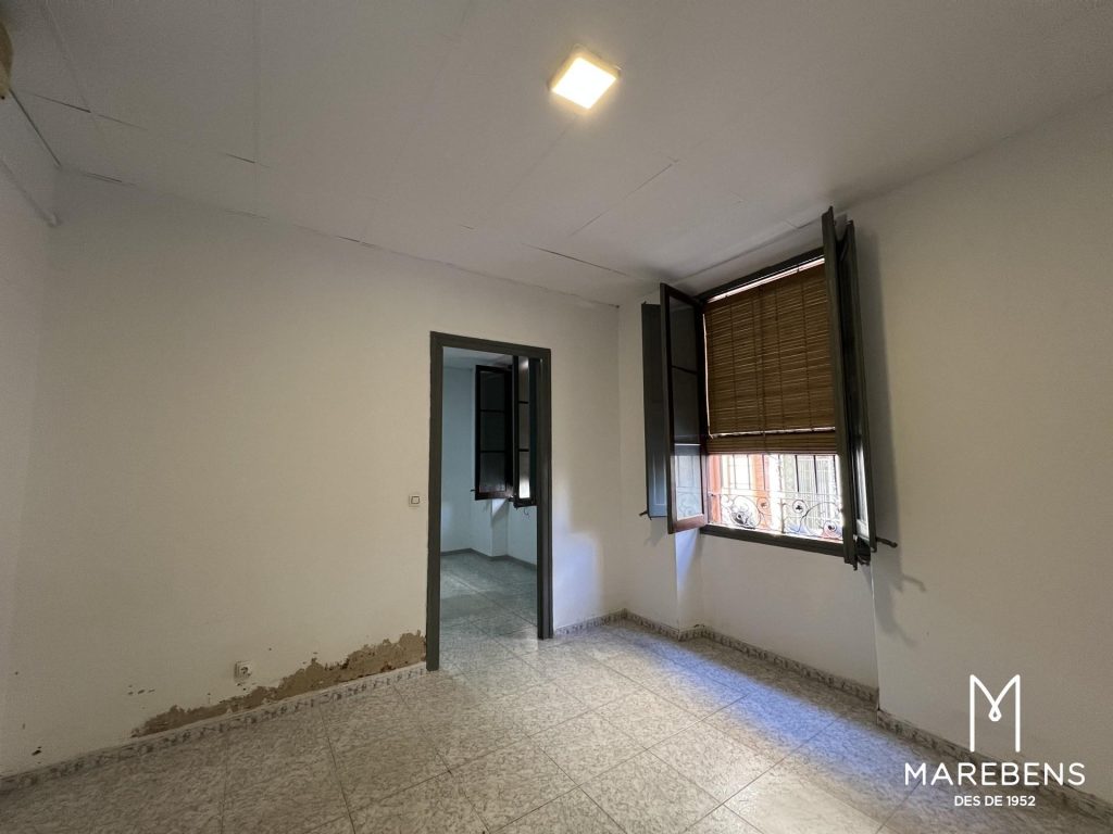 Edificio en venta en la Calle August - 3/25