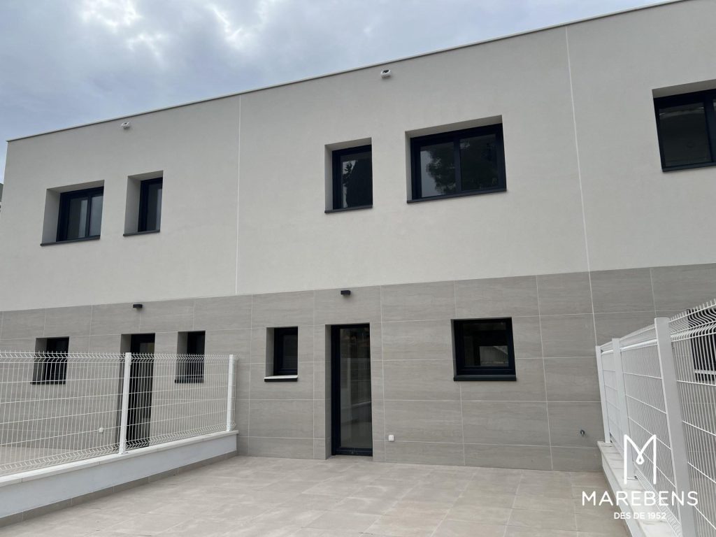 Casa en venta en la Calle Sínies- Obra nueva 3 - 8/25