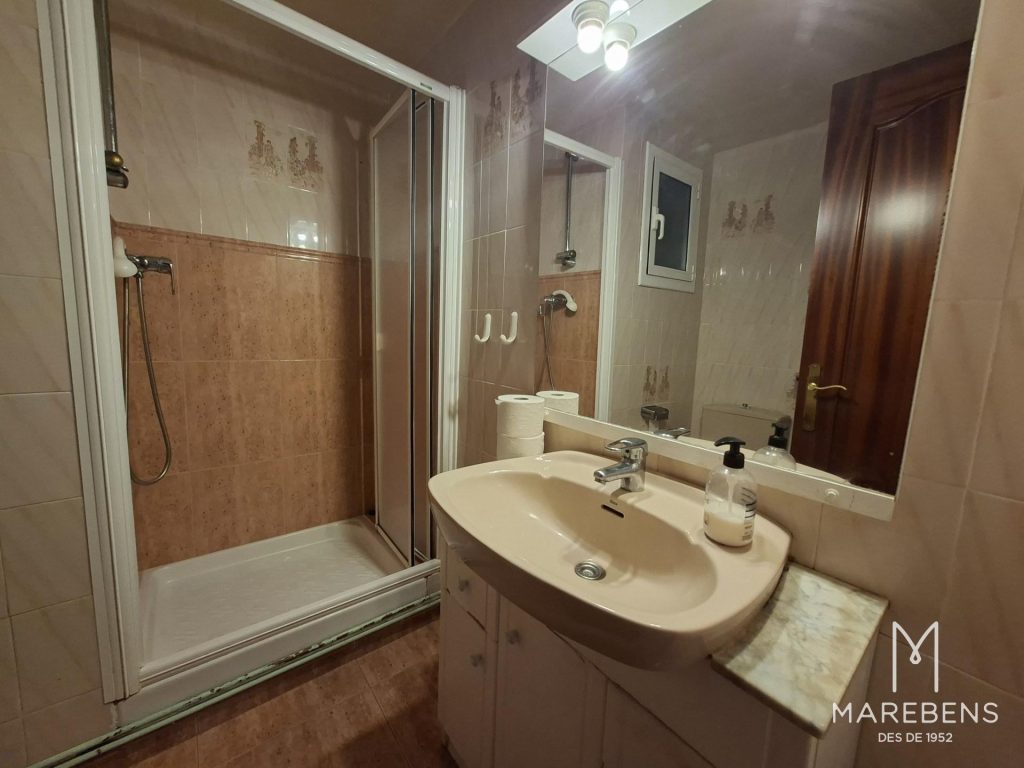 Piso en venta en la Calle Ignasi Sarró - 13/14