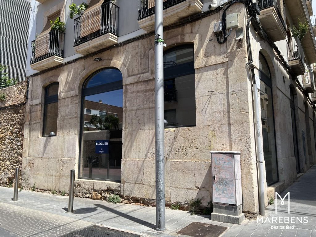 Local en alquiler en la Calle Roger de Lluria - 2/17
