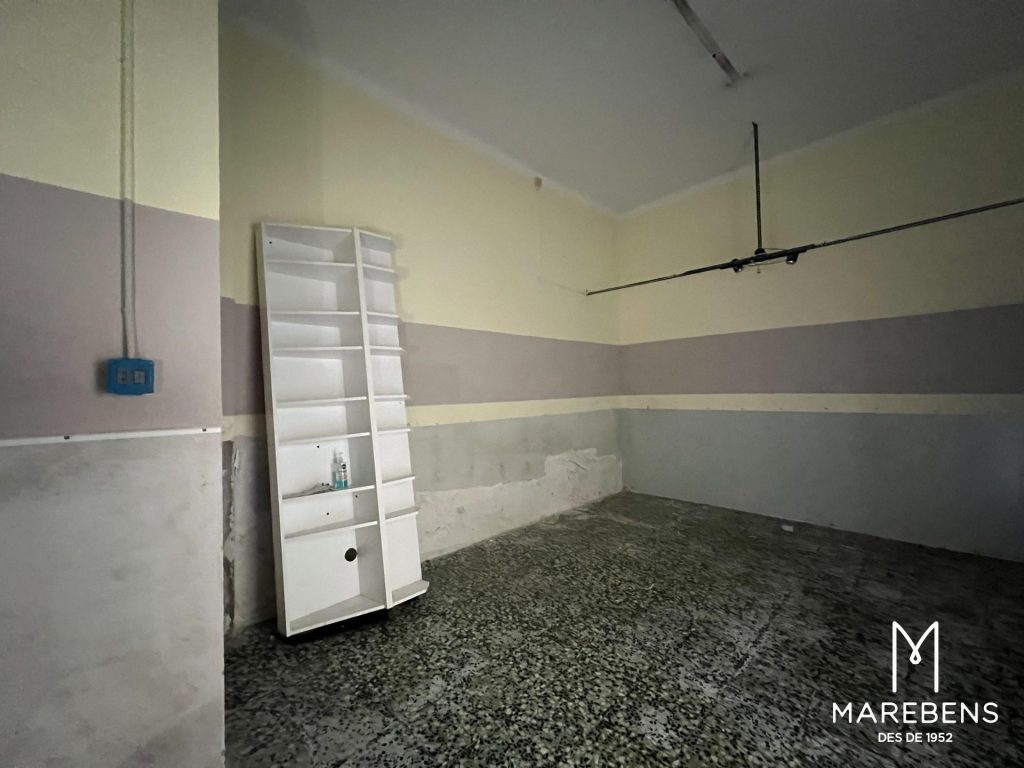 Local en venta en el Bloque Sant Bartomeu - 10/17