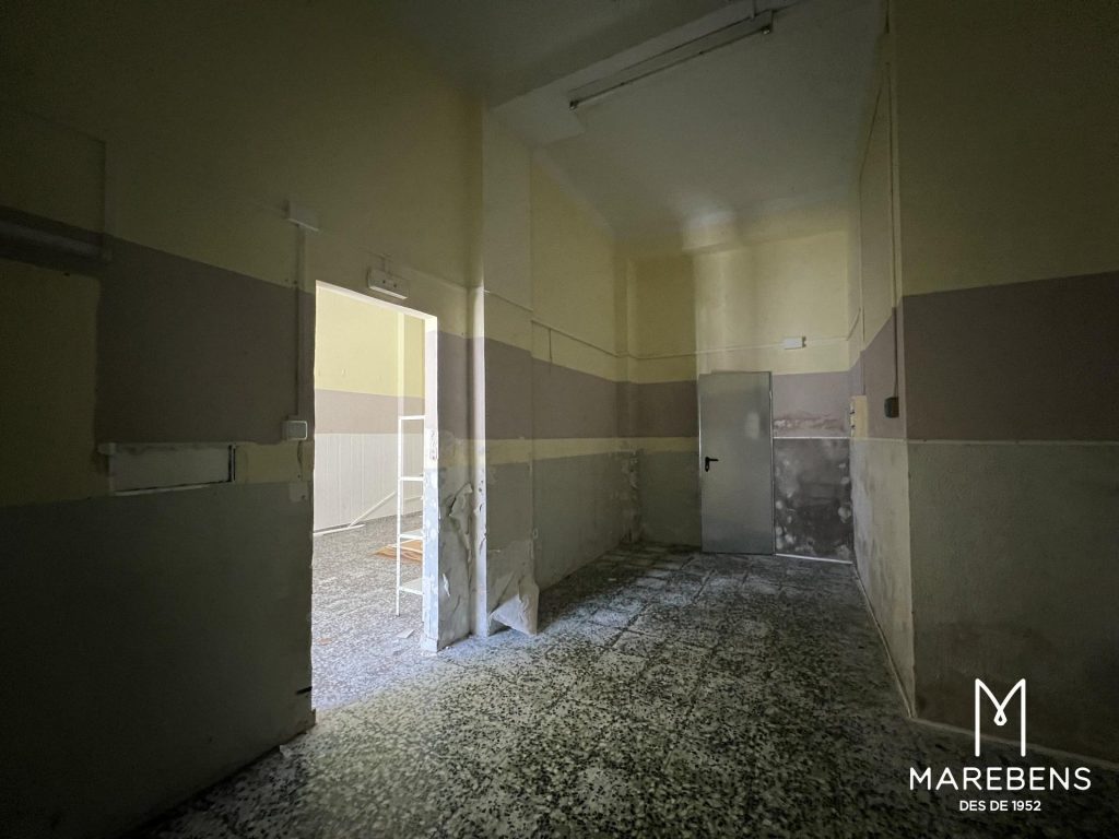 Local en venta en el Bloque Sant Bartomeu - 11/17