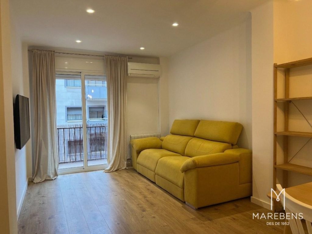 Piso en venta en la Calle Eivissa - 2/17