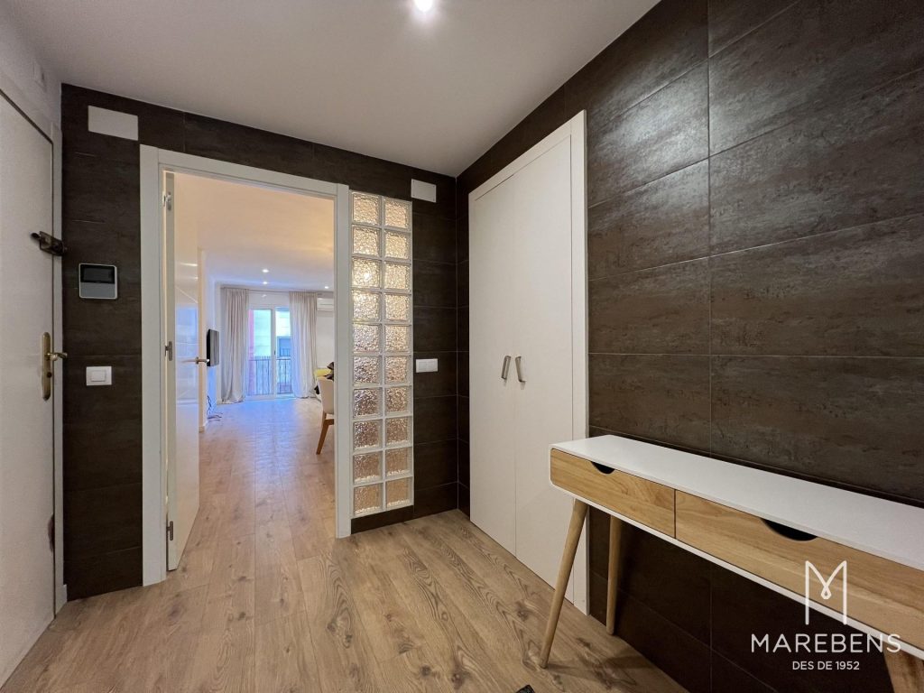 Piso en venta en la Calle Eivissa - 3/17