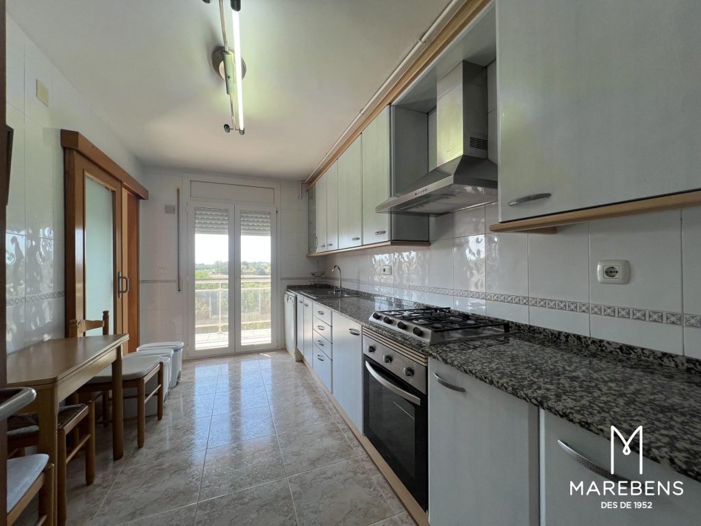 Piso en venta en el Passeig de l’Estació - 6/21
