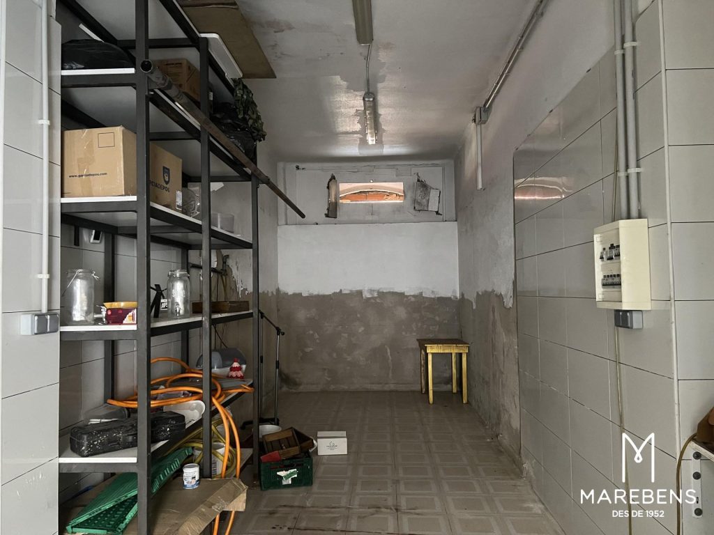 Local en venta en la Calle Gravina - 2/7