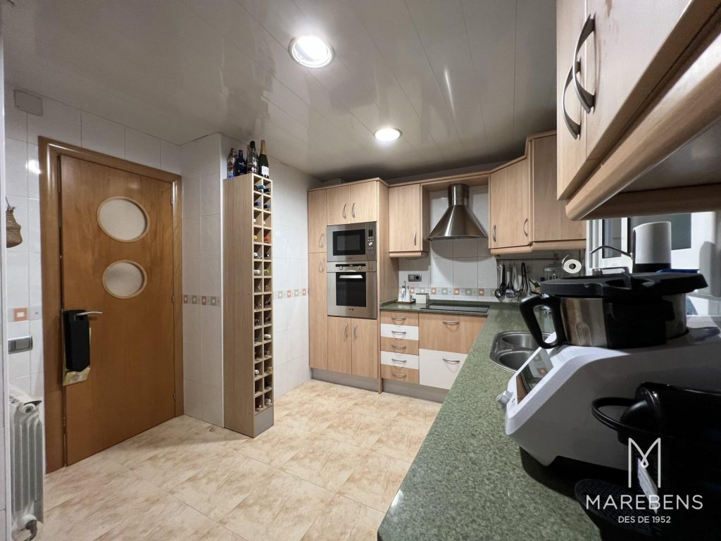 Piso en venta en la Calle Francesc Macià - 8/25
