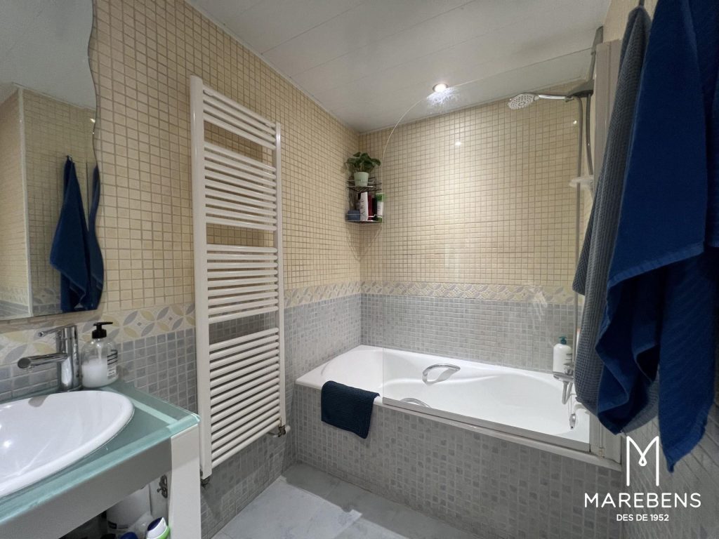 Piso en venta en la Calle Francesc Macià - 19/25