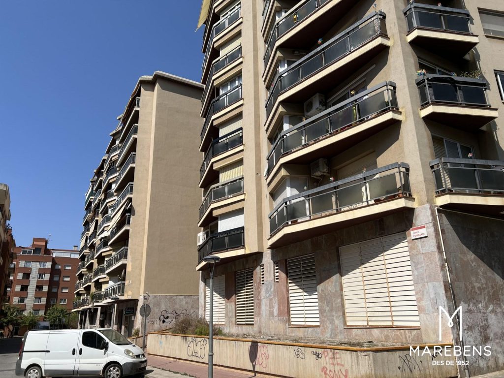 Piso en venta en la Calle Francesc Macià - 24/25