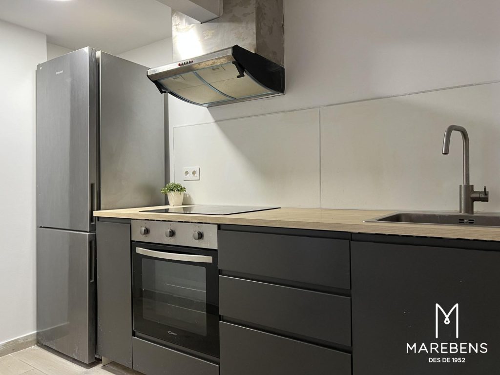 Piso en venta en la Calle Pons d’Icart - 16/19