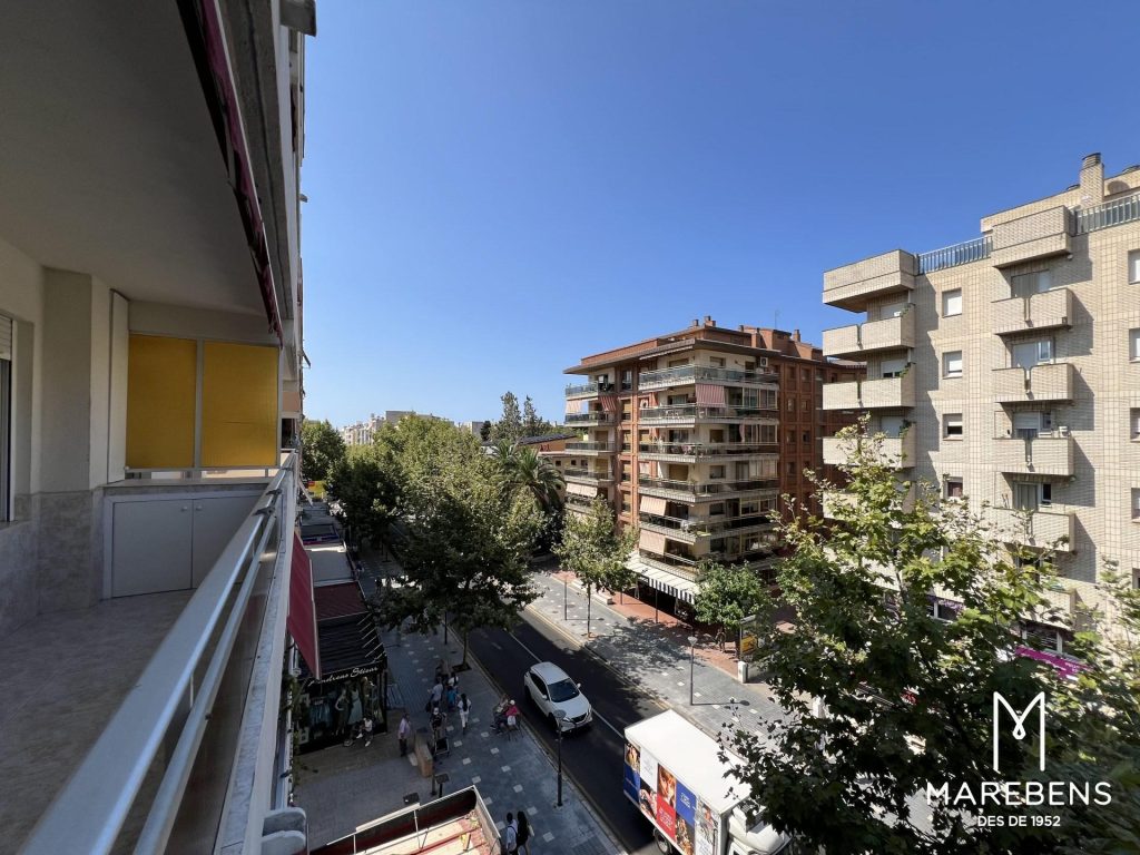Piso en alquiler en la Calle Barcelona - 10/22