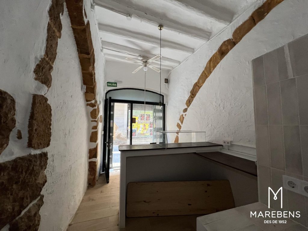 Local en alquiler en la Calle Major - 6/9